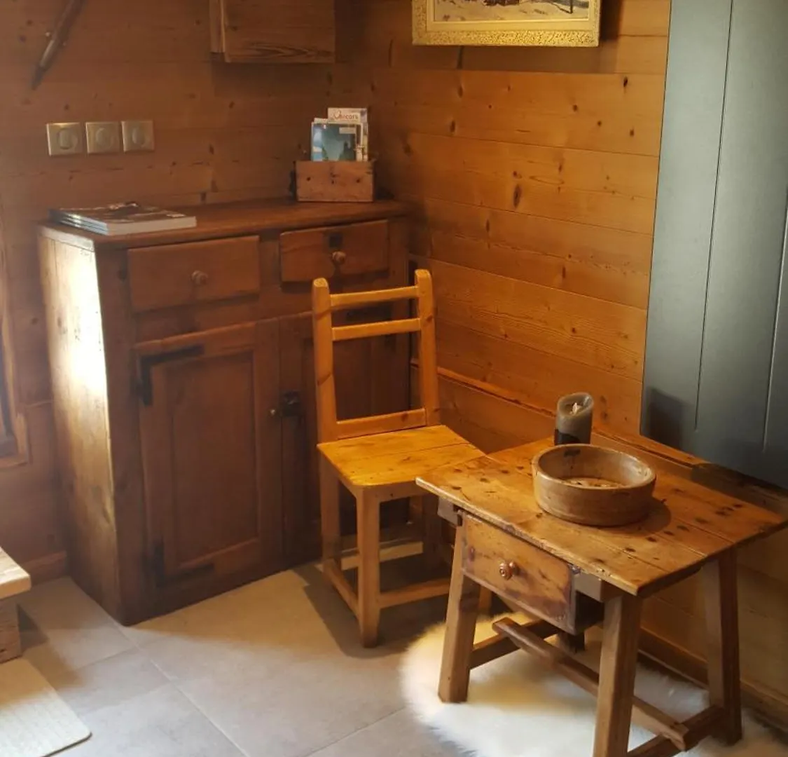 Holiday home Gite / Chalet Meuble Pour 2 Personnes Le 1780 Saint-Victor-de-Cessieu