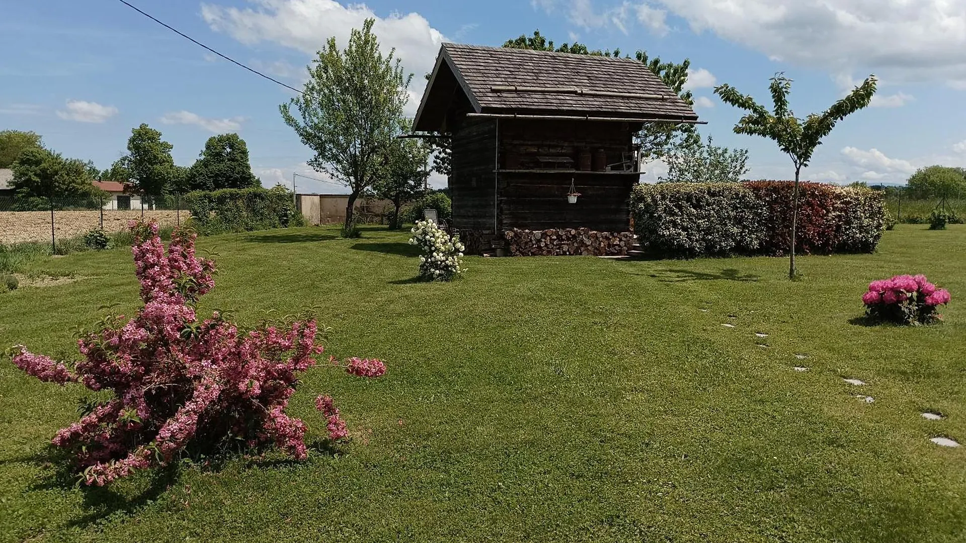 Gite / Chalet Meuble Pour 2 Personnes Le 1780 Saint-Victor-de-Cessieu 0*,  Francia