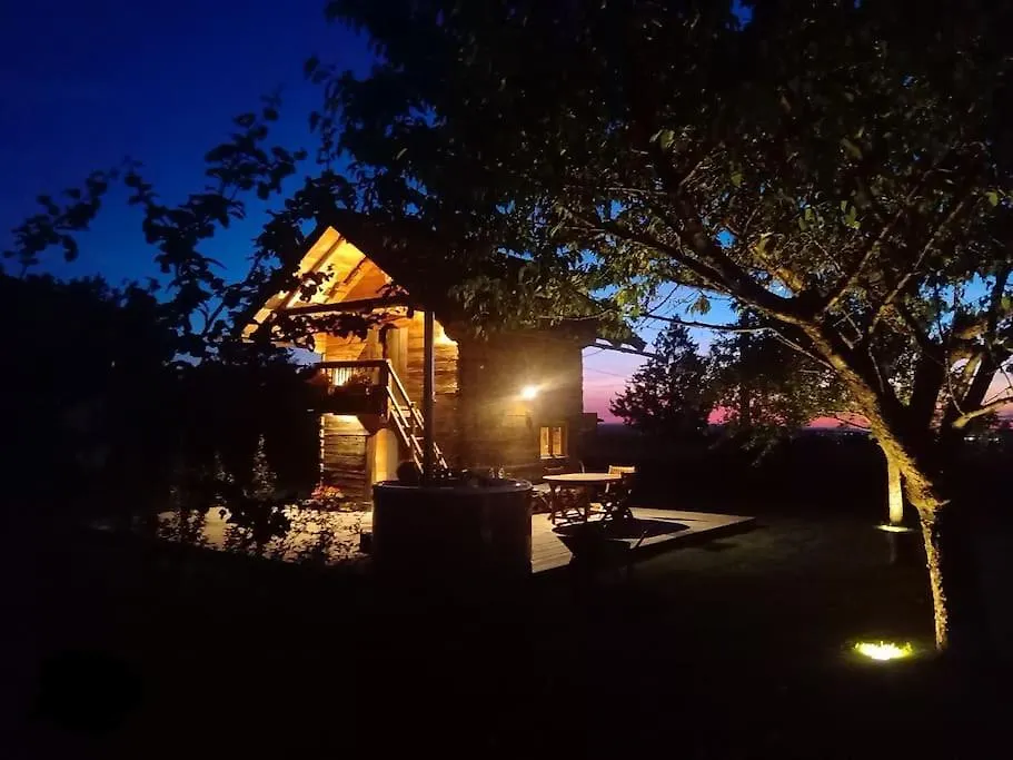 Gite / Chalet Meuble Pour 2 Personnes Le 1780 Saint-Victor-de-Cessieu 펜션