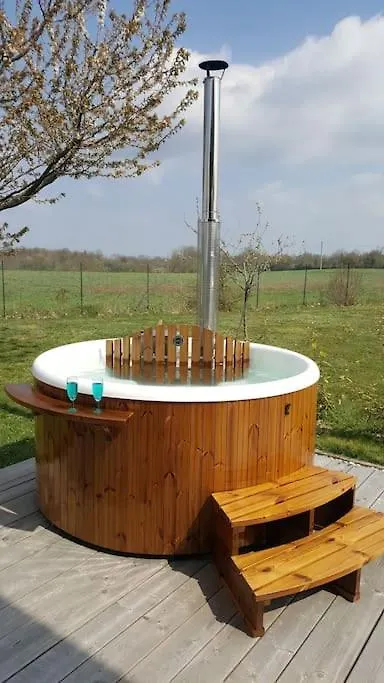Gite / Chalet Meuble Pour 2 Personnes Le 1780 Saint-Victor-de-Cessieu 0*,  프랑스