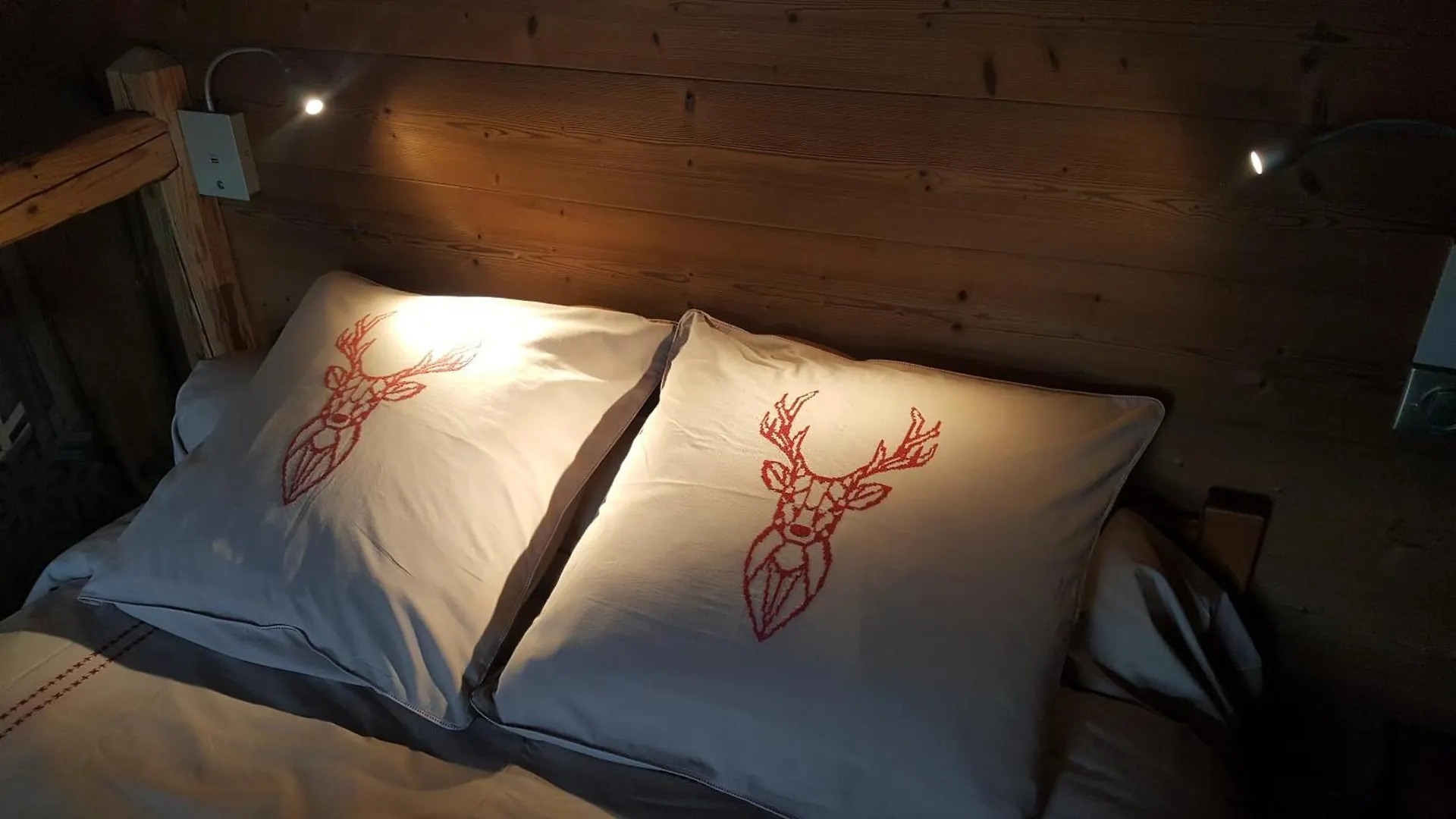 Gite / Chalet Meuble Pour 2 Personnes Le 1780 Saint-Victor-de-Cessieu 펜션